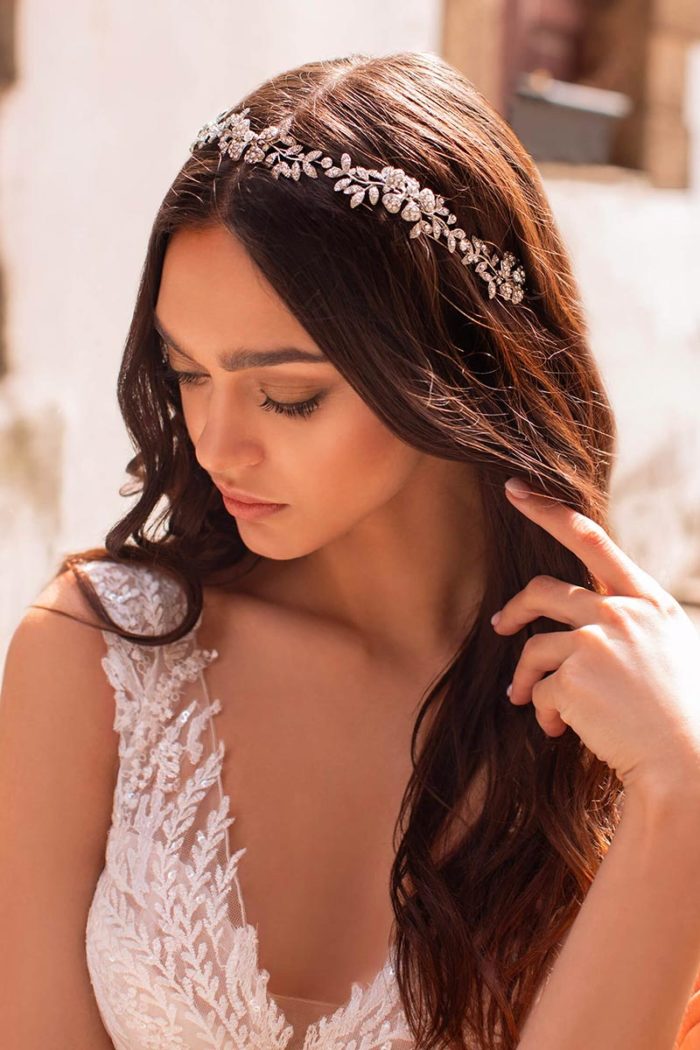 Accessori capelli sposa: il dettaglio luminoso del look sposa